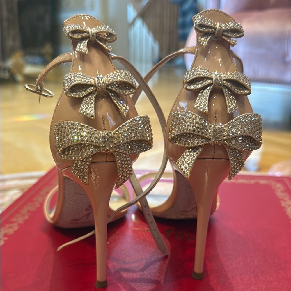 Rene caovilla  Nude Bow-Embellished Women's Heels